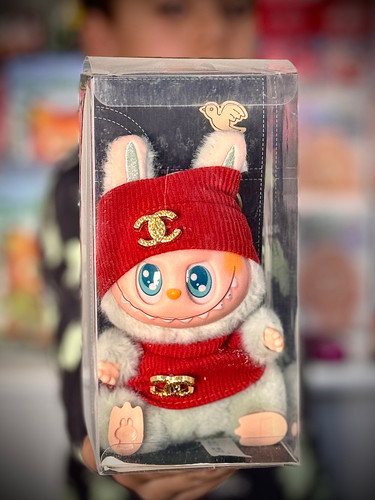 عروسک لبوبو لباس دار